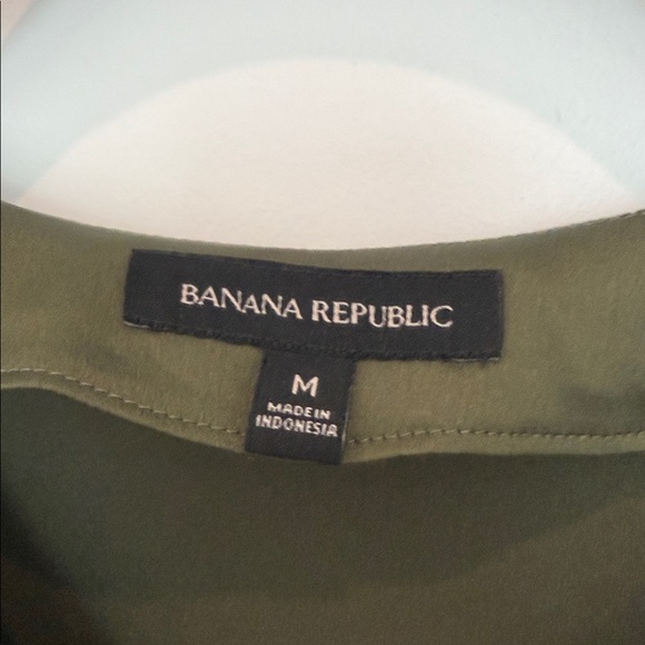 Banana Republic Khaki Green Blouse - Picture 6 of 8
